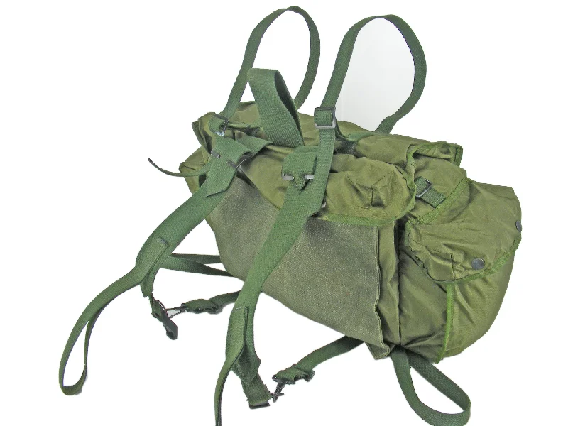 belgian-waterproof-30-litre-military-rucksack-belgian-army-surplus