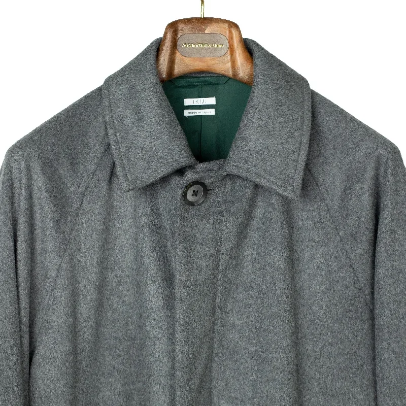 belted-overcoat-in-mid-grey-wool-and-cashmere