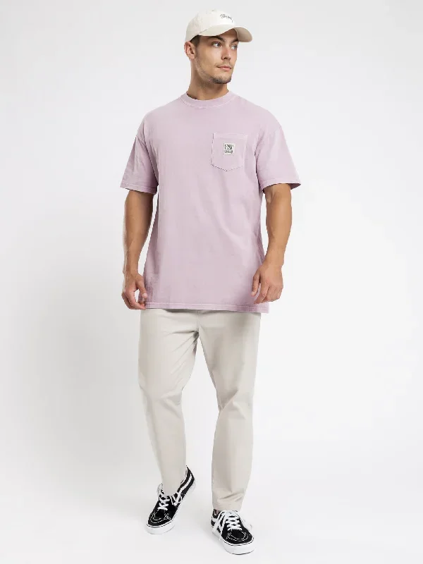 classic-gear-pocket-t-shirt-in-pigment-mauve