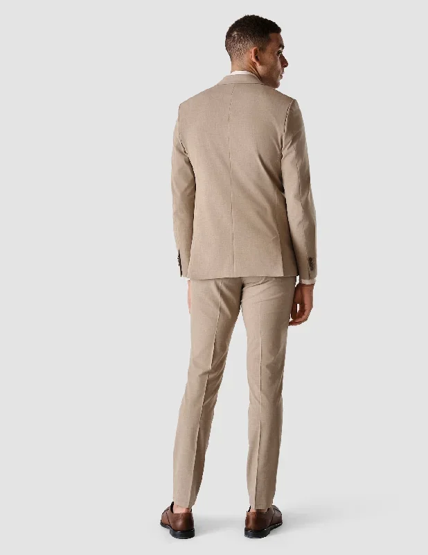 essential-suit-sand-grain