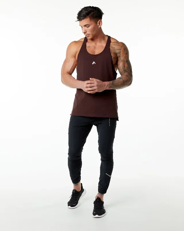 mens-emblem-stringer-burgundy