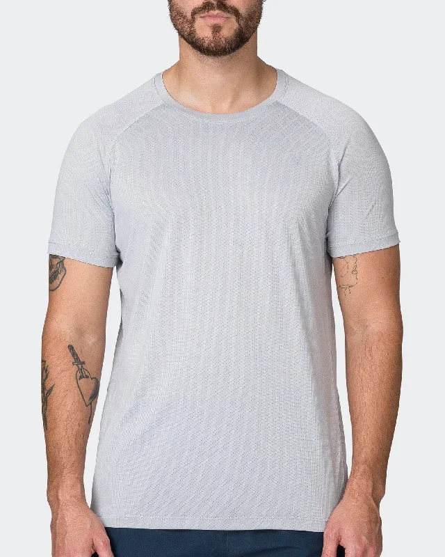 new-heights-running-tee-quiet-grey