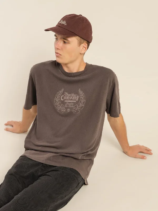 Paradise Crest Merch Fit T-Shirt in Plum