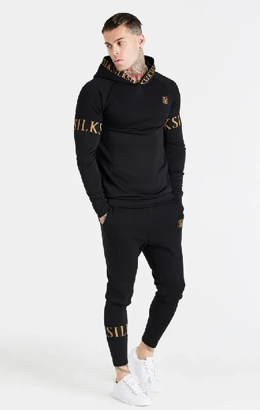 siksilk-dynamic-overhead-hoodie-black-gold